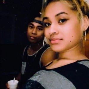 Meet your Posher, Simaleen